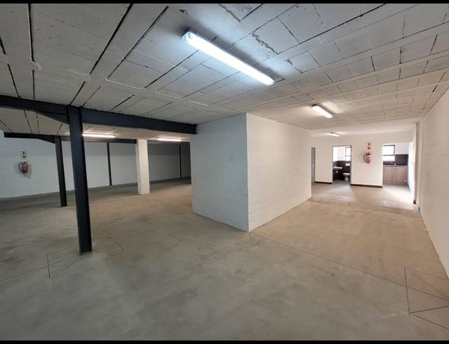 500M² WAREHOUSE TO LET IN KILLARNEY GARDENS